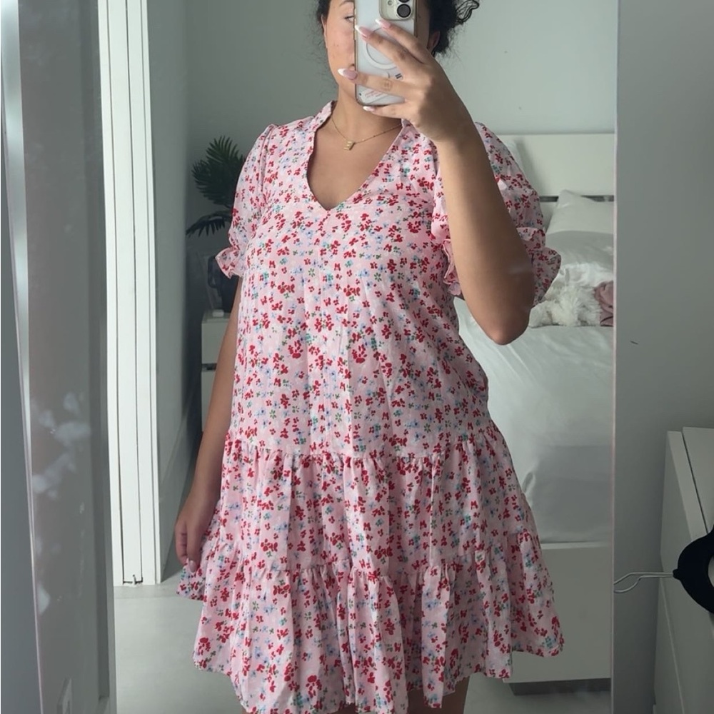 Floral Pink V-Neck Dress